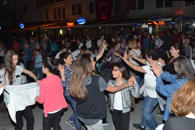 Foça'da Hıdırellez Coşkusu