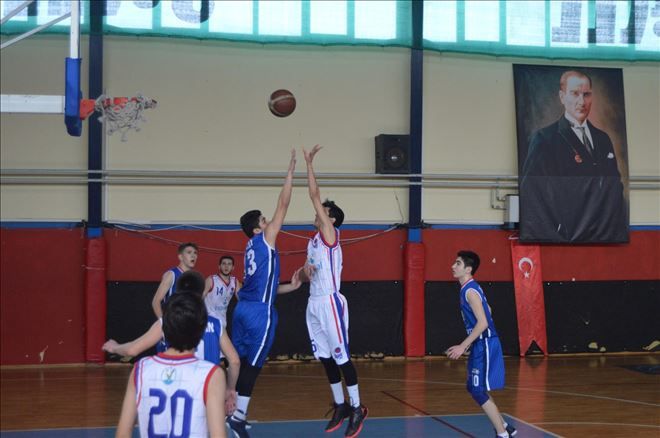 İNOVİTAL MENEMEN FİGES SPOR KULÜBÜ  YARI FİNAL GRUBUNA MAĞLUBİYETLE BAŞLADI