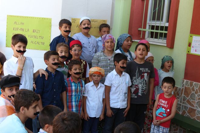 Erginler Nazar Camii Kuran Kursu Öğrencileri ve Velileri Hünerlerini Sergilediler