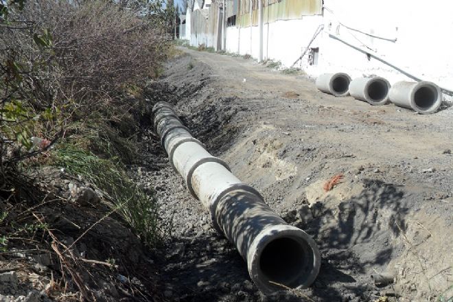 Gerenköy`de, Yağmur Suyu Tahliye Hattı Yapımı 