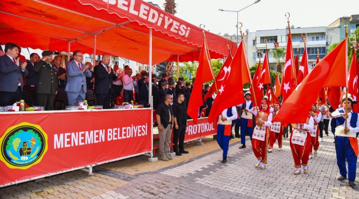 MENEMEN'DE 9 EYLÜL COŞKUSU