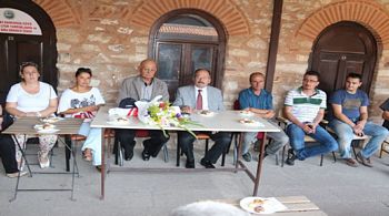 Menemen CHP'den Gazilere ziyaret 