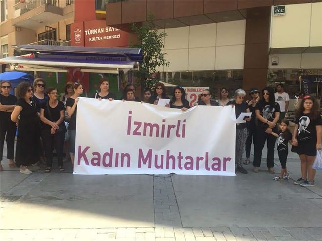 İzmir´de Kadın Muhtarlardan Ortak Basın Açıklaması