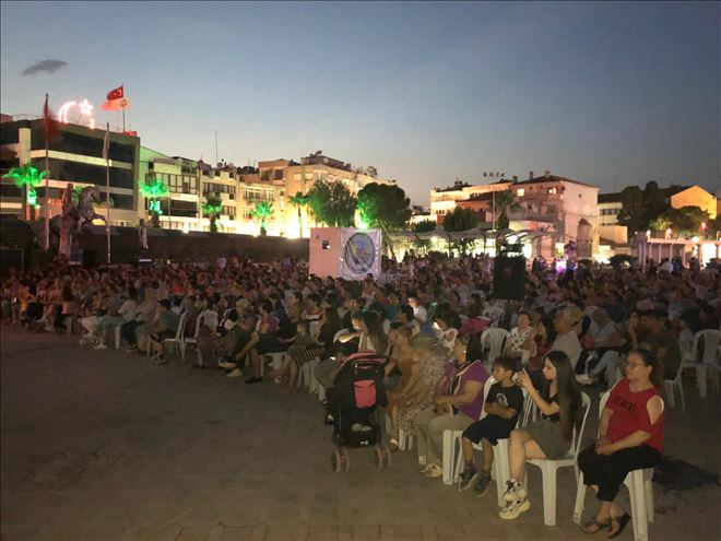 Menemen ?Nostaljik Sinema Günleri? başladı