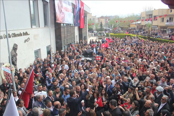 Serdar Aksoy mazbatasını aldı ve göreve başladı