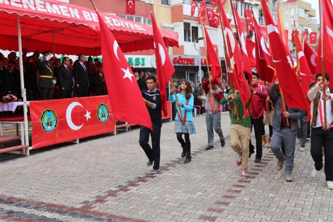 Menemen de 91 inci yıl coşkusu yaşandı 