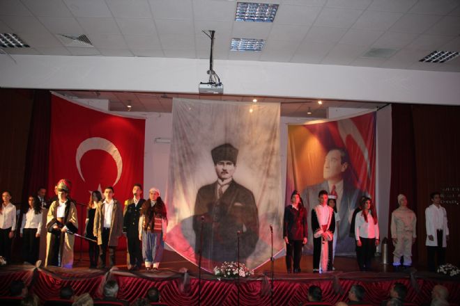 Mustafa Kemal Atatürk ü Özlemle Andık