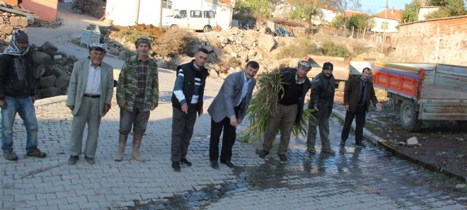 ÇUKURKÖY ÜN SU DEPOSU İSYANI	 Su deposundaki su kaçağı Çukurköylü vatandaşları isyan ettirdi