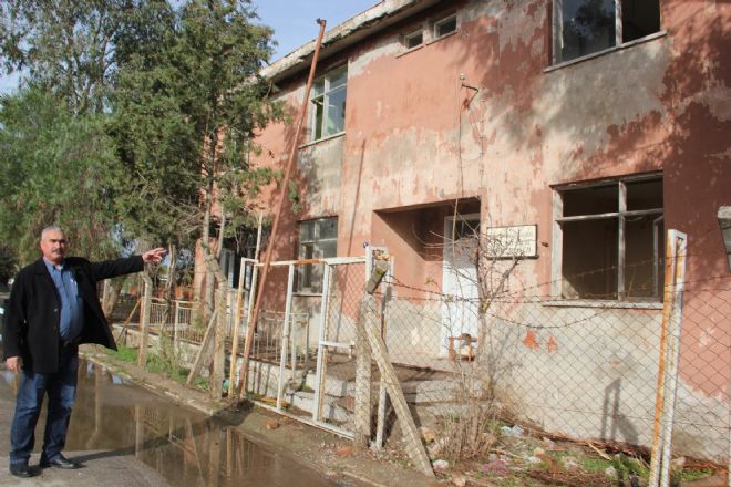 Kesikköy Ziraat Dairesi Harabeye Döndü 